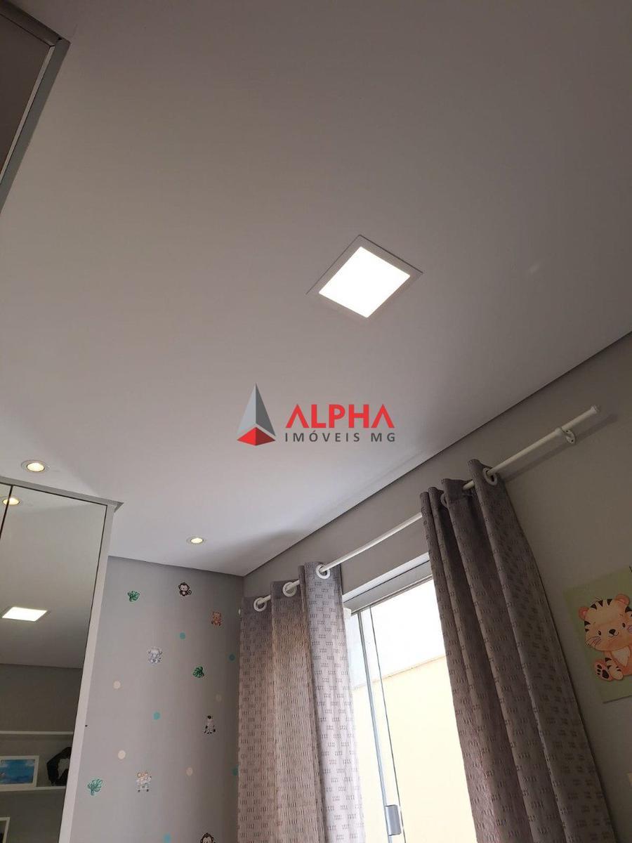 Casa, Palmeiras, 3 Quartos, 4 Vagas, 1 Suíte