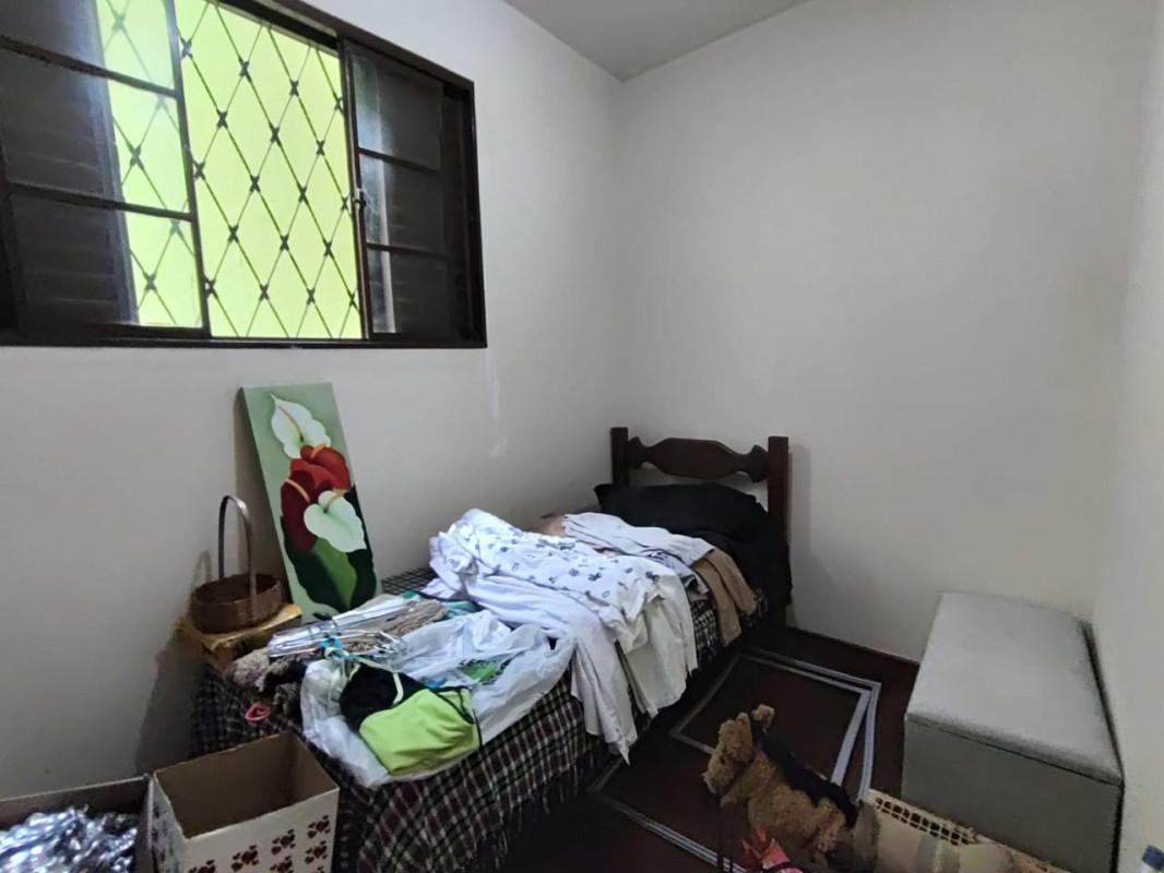 Casa, Conjunto Califórnia, 3 Quartos, 3 Vagas, 2 Suítes