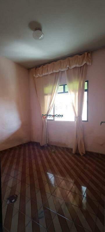 Casa, Primavera, 3 Quartos, 2 Vagas, 1 Suíte