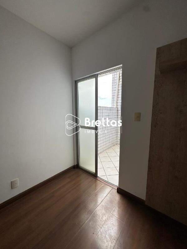 Apartamento, Centro, 0 Quarto, 0 Vaga