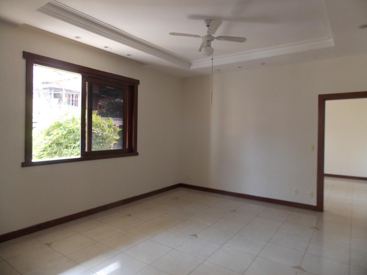 Casa, Havaí, 4 Quartos, 8 Vagas, 2 Suítes