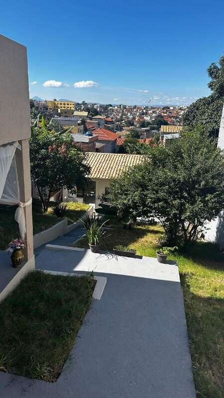 Casa, Céu Azul, 2 Quartos, 0 Vaga