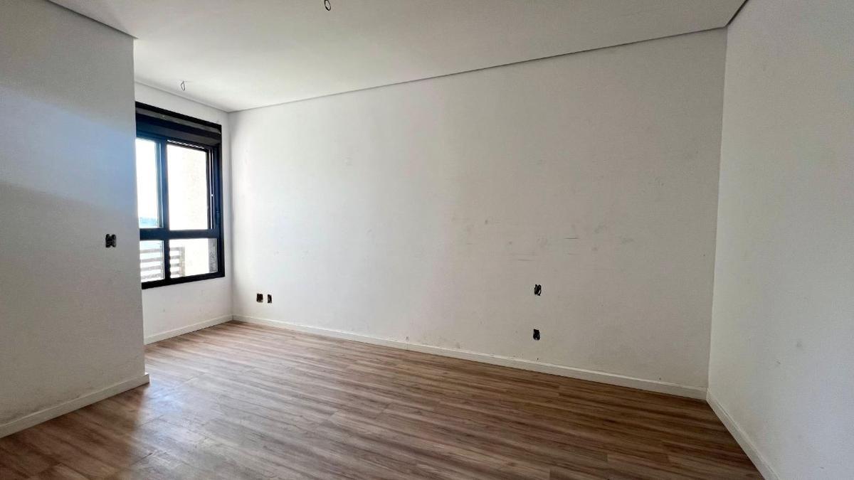 Cobertura, Funcionários, 3 Quartos, 2 Vagas, 1 Suíte