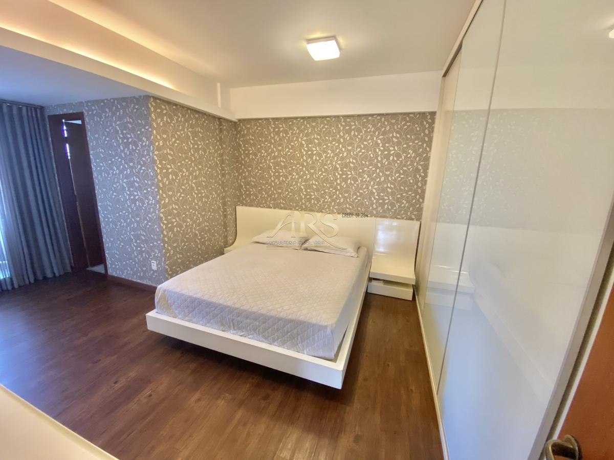 Apartamento, Centro, 4 Quartos, 3 Vagas, 2 Suítes