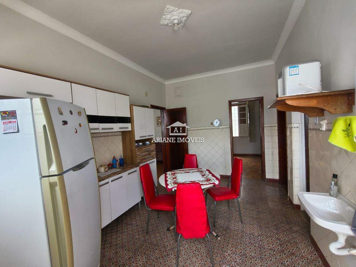 Casa, Colégio Batista, 4 Quartos, 2 Vagas