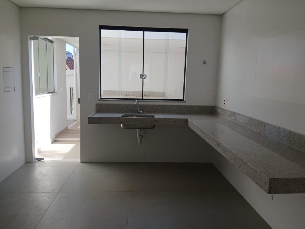 Casa, Itapoã, 3 Quartos, 4 Vagas, 1 Suíte