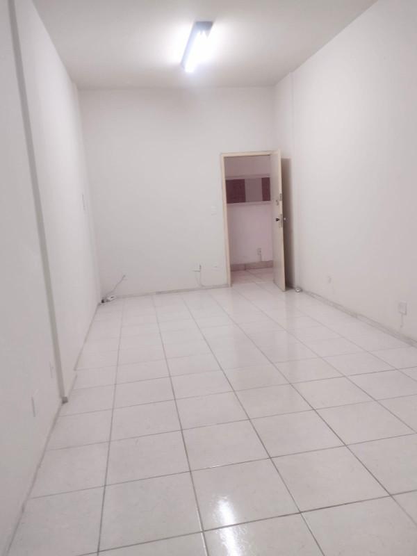 Sala, Barro Preto, 0 Quarto, 0 Vaga