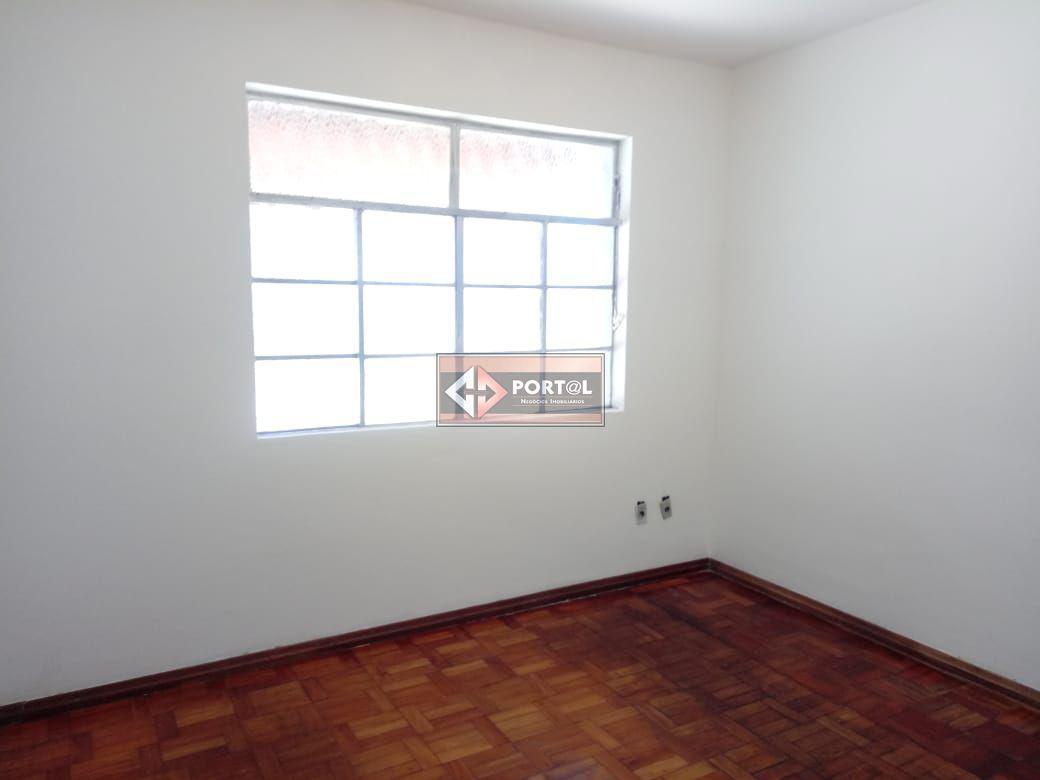 Casa, Parque São Pedro (venda Nova), 3 Quartos, 8 Vagas