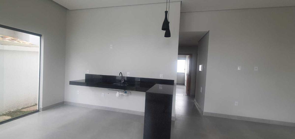 Casa, Jardim Imperial, 3 Quartos, 1 Vaga, 1 Suíte