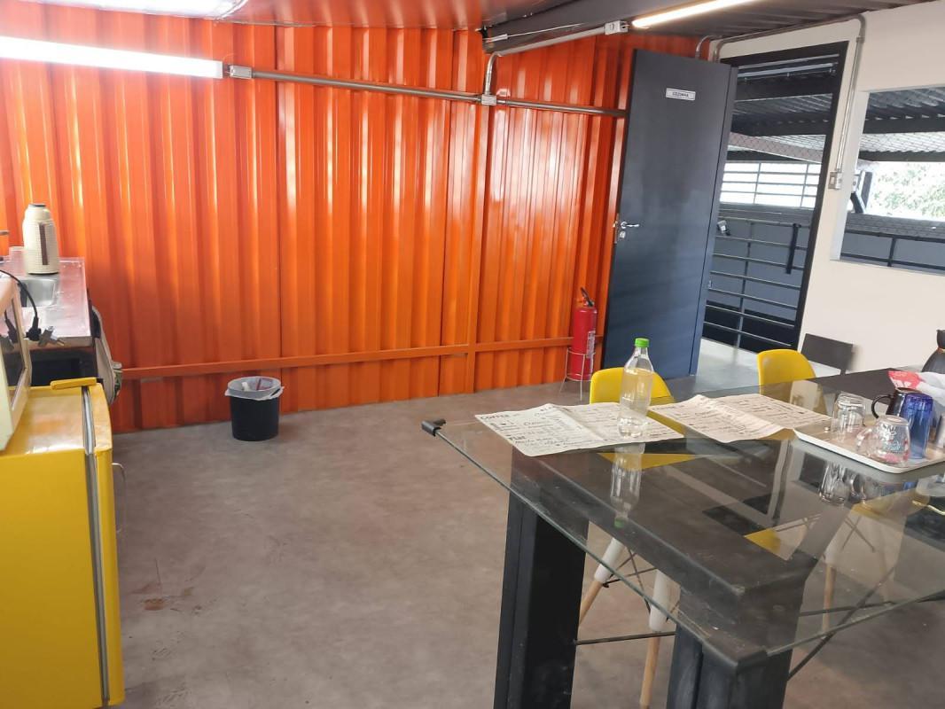 Galpão, Cidade Nova, 0 Quarto, 10 Vagas