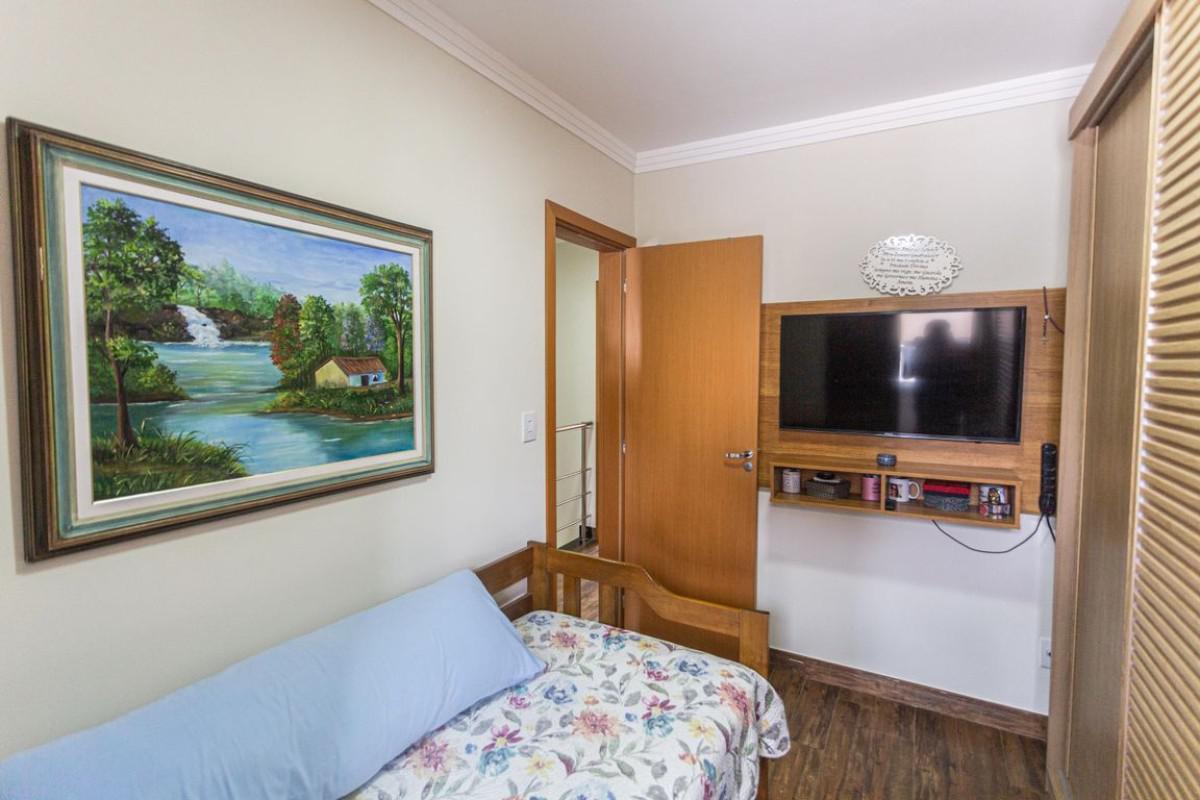 Casa, Santa Efigênia, 3 Quartos, 3 Vagas, 1 Suíte