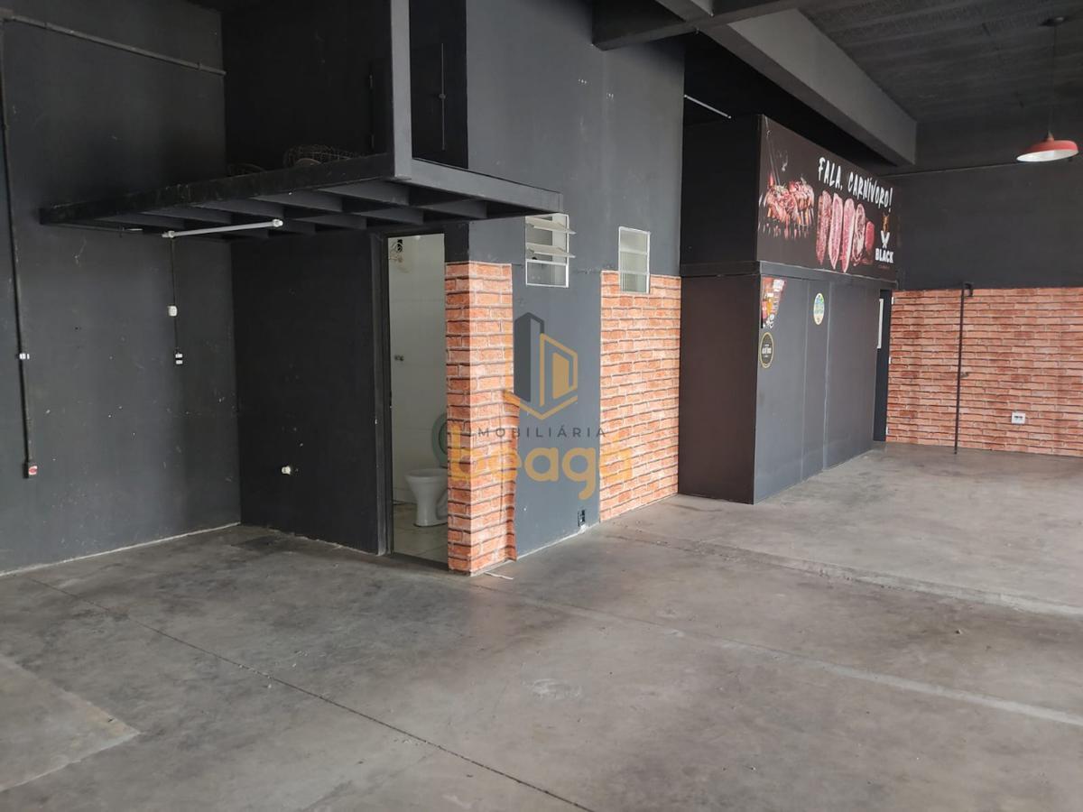 Andar, Coqueiros, 0 Quarto, 4 Vagas