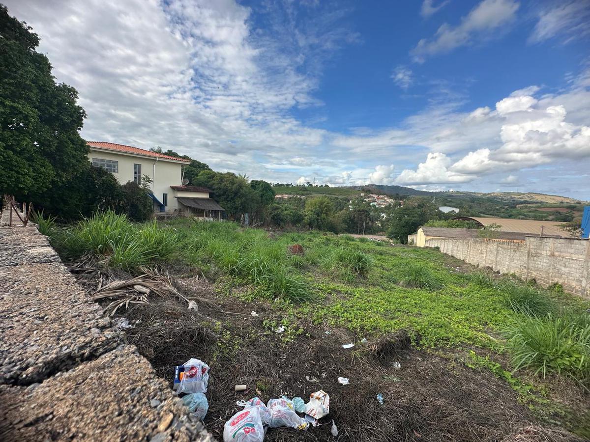 Lote, Centro, 0 Quarto, 0 Vaga