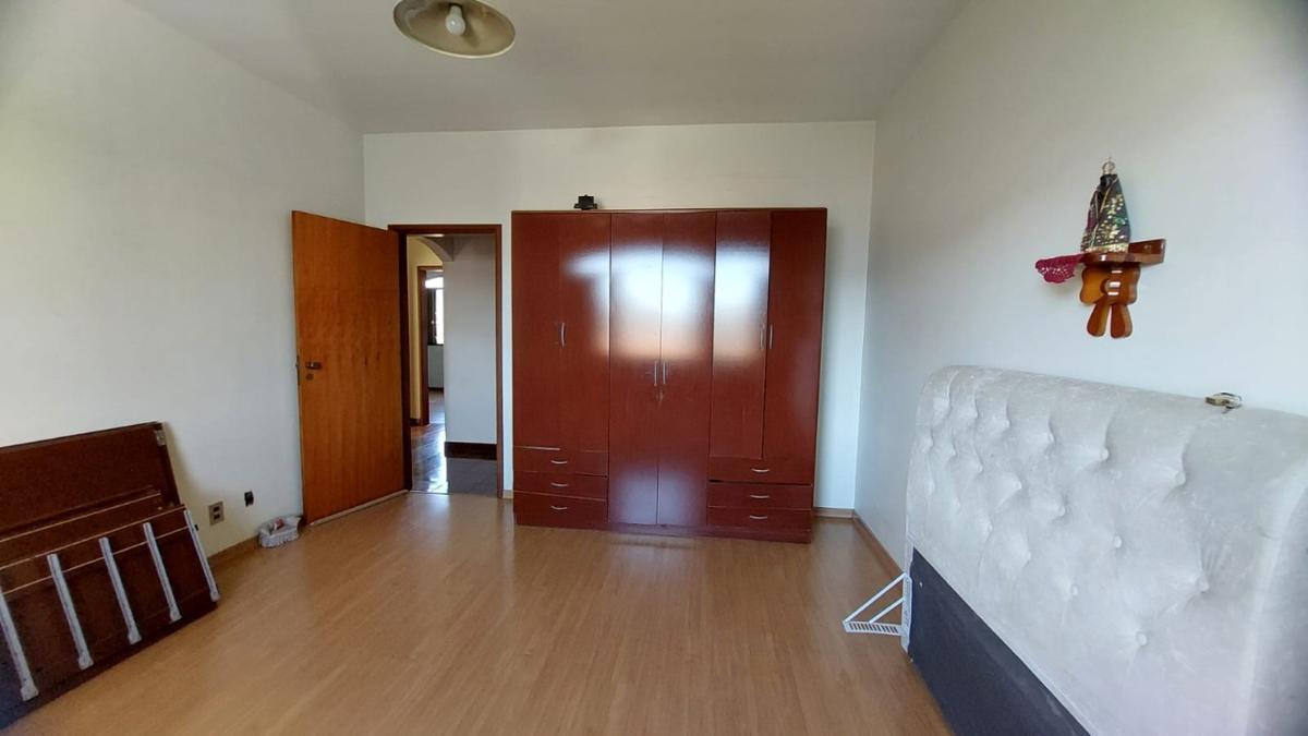 Casa, Vila Martins, 4 Quartos, 5 Vagas, 1 Suíte