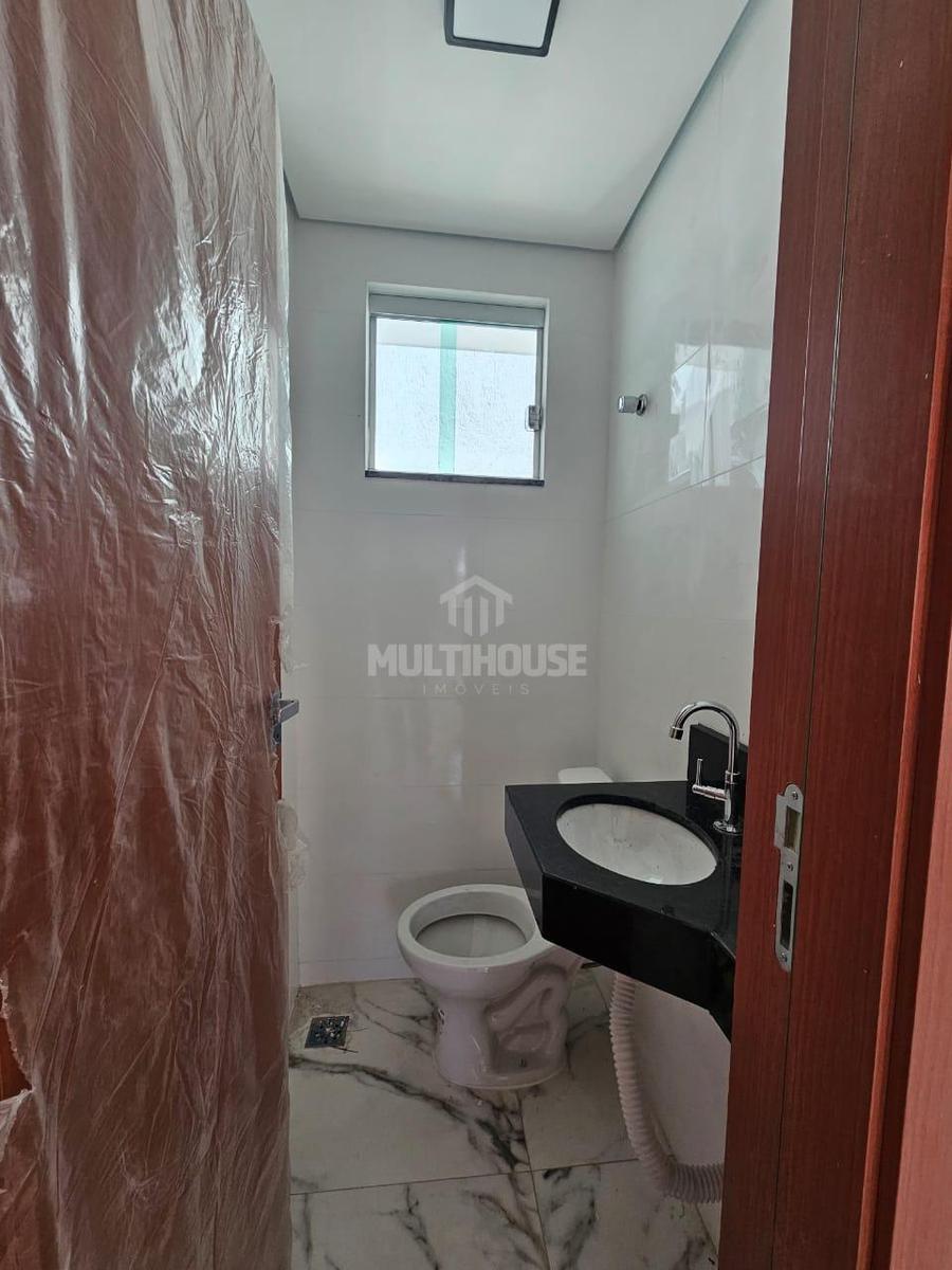 Casa, Jardim Leblon, 2 Quartos, 2 Vagas, 1 Suíte