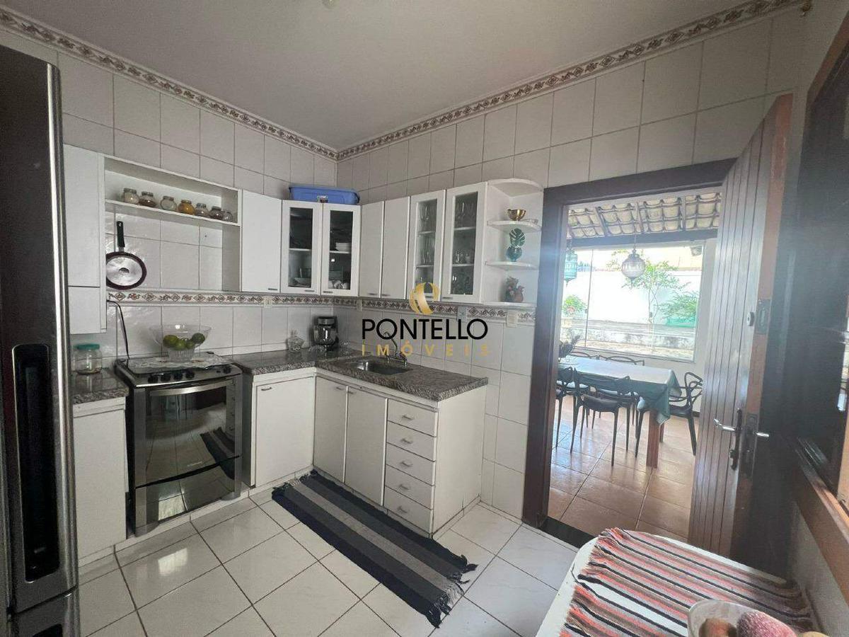 Casa, Canaã, 4 Quartos, 2 Vagas, 1 Suíte