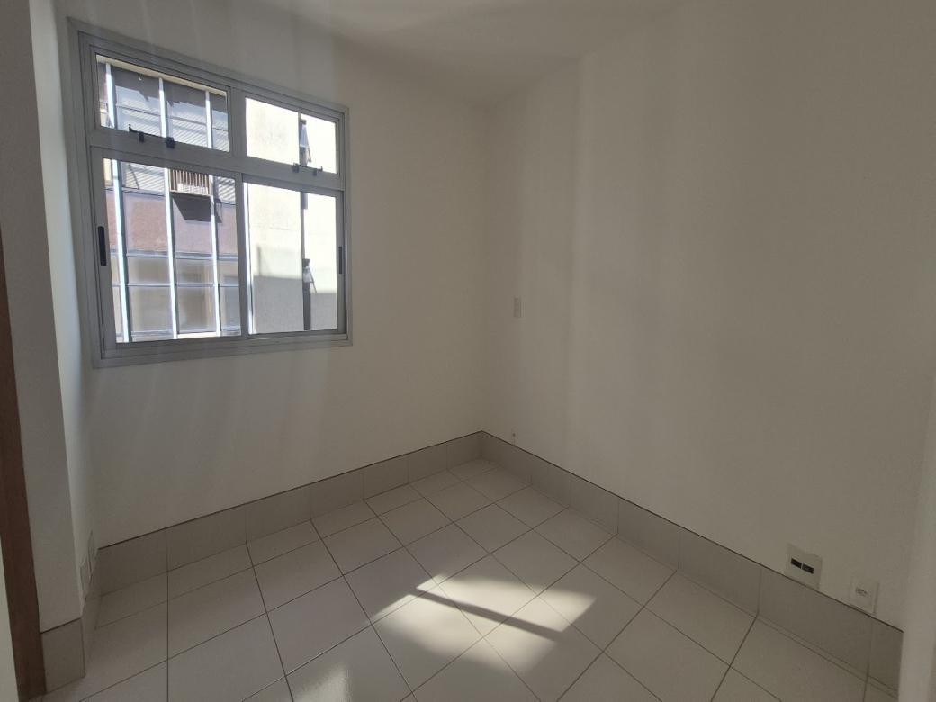 Apartamento, Funcionários, 2 Quartos, 2 Vagas, 1 Suíte