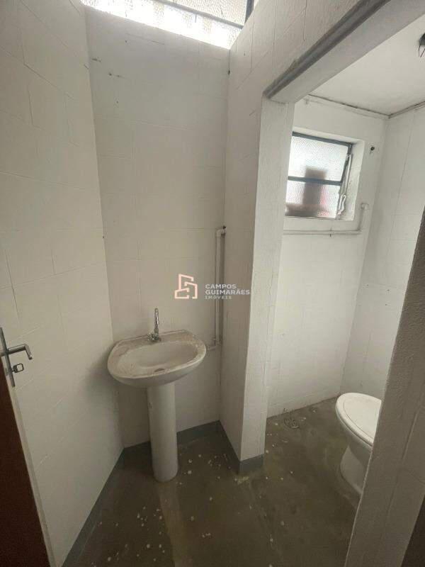 Loja, Barreiro, 1 Vaga