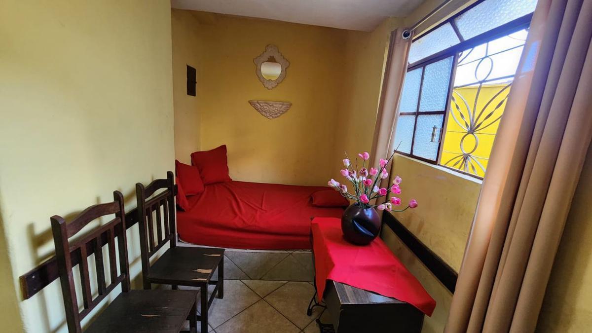 Casa, Horto, 8 Quartos, 3 Vagas, 3 Suítes