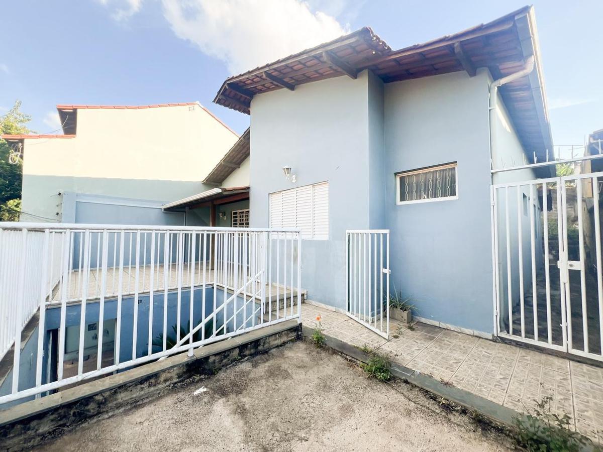 Casa, Alípio de Melo, 3 Quartos, 4 Vagas, 1 Suíte