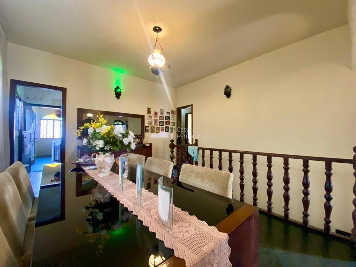 Casa, Santa Branca, 3 Quartos, 4 Vagas, 2 Suítes