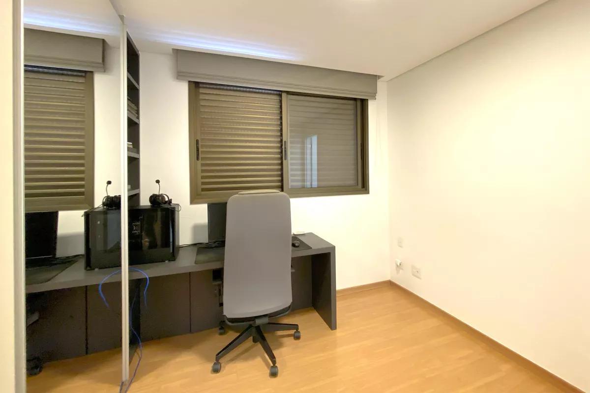 Apartamento, Funcionários, 2 Quartos, 2 Vagas, 2 Suítes