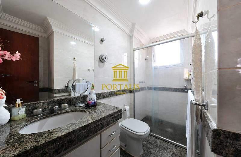 Apartamento, Funcionários, 4 Quartos, 2 Vagas, 1 Suíte