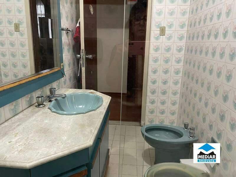 Casa, Cidade Nova, 4 Quartos, 2 Vagas, 1 Suíte