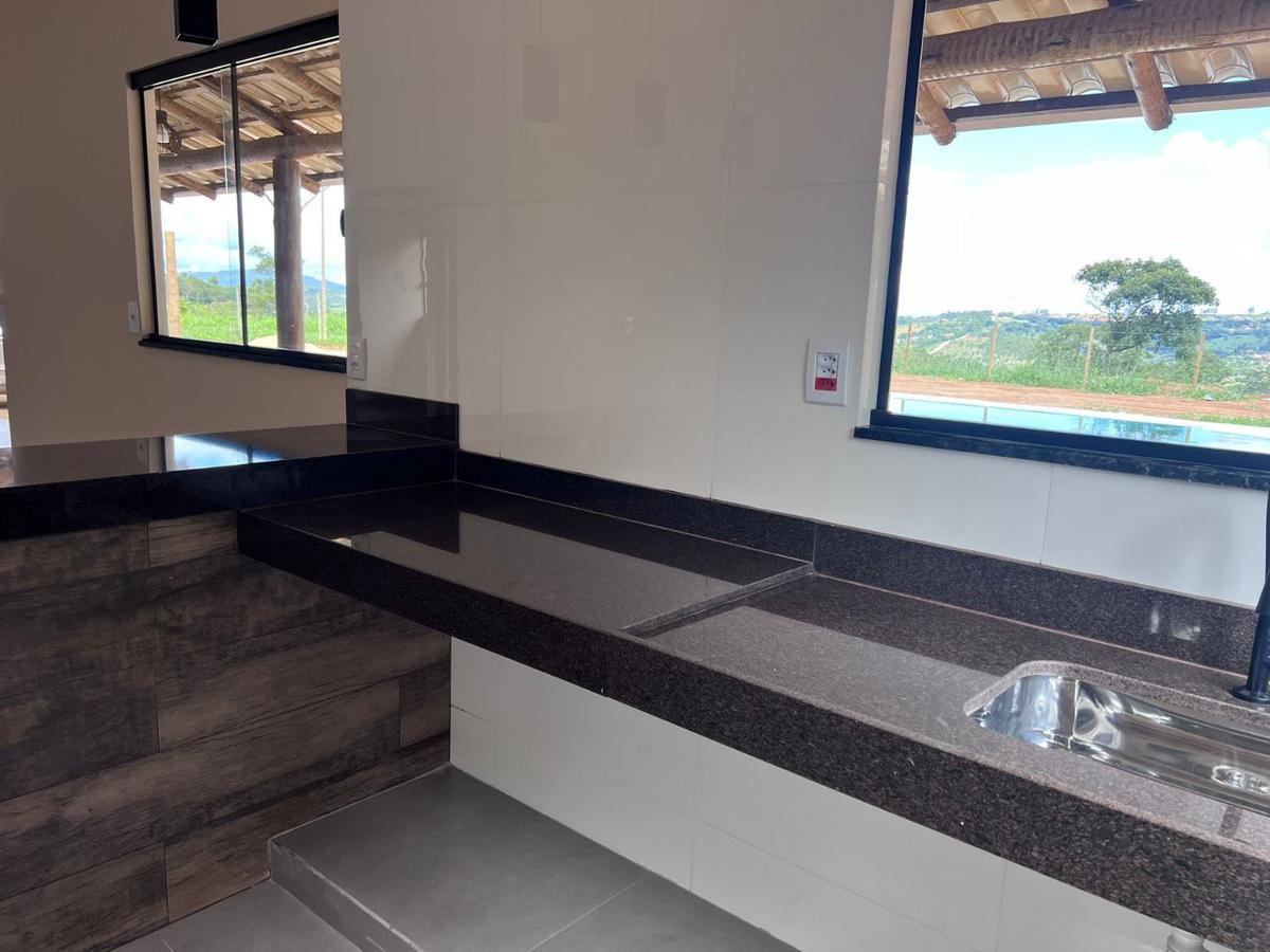 Fazenda, Centro, 3 Quartos, 10 Vagas, 2 Suítes