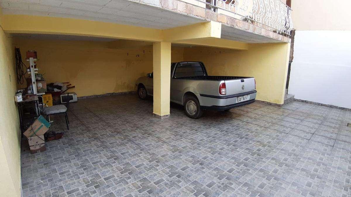 Casa, Jardim Laguna, 3 Quartos, 4 Vagas, 1 Suíte