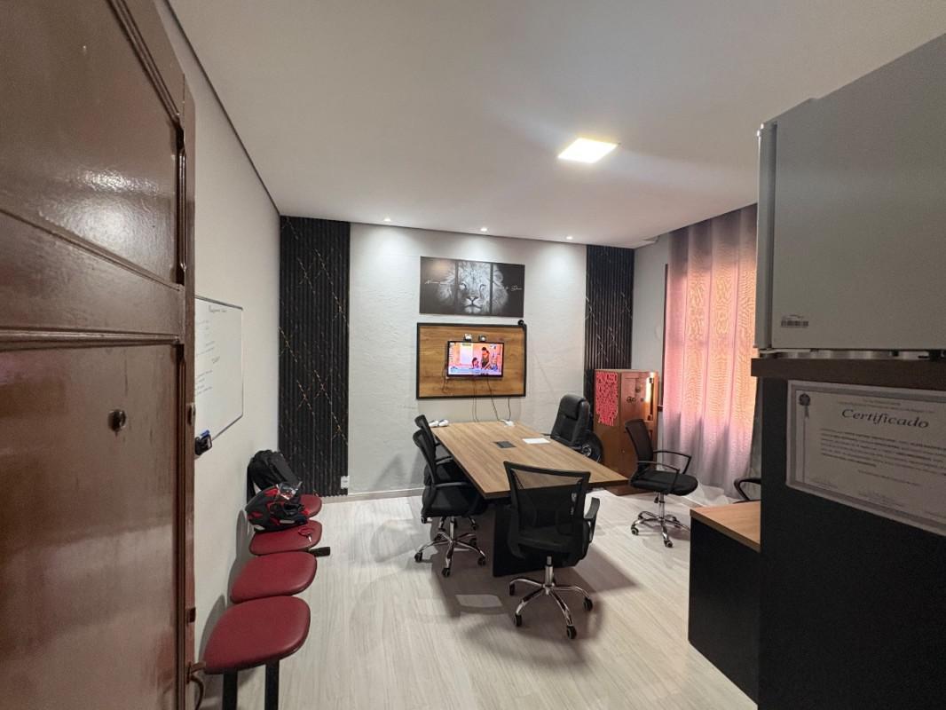 Sala, Centro, 0 Quarto, 0 Vaga