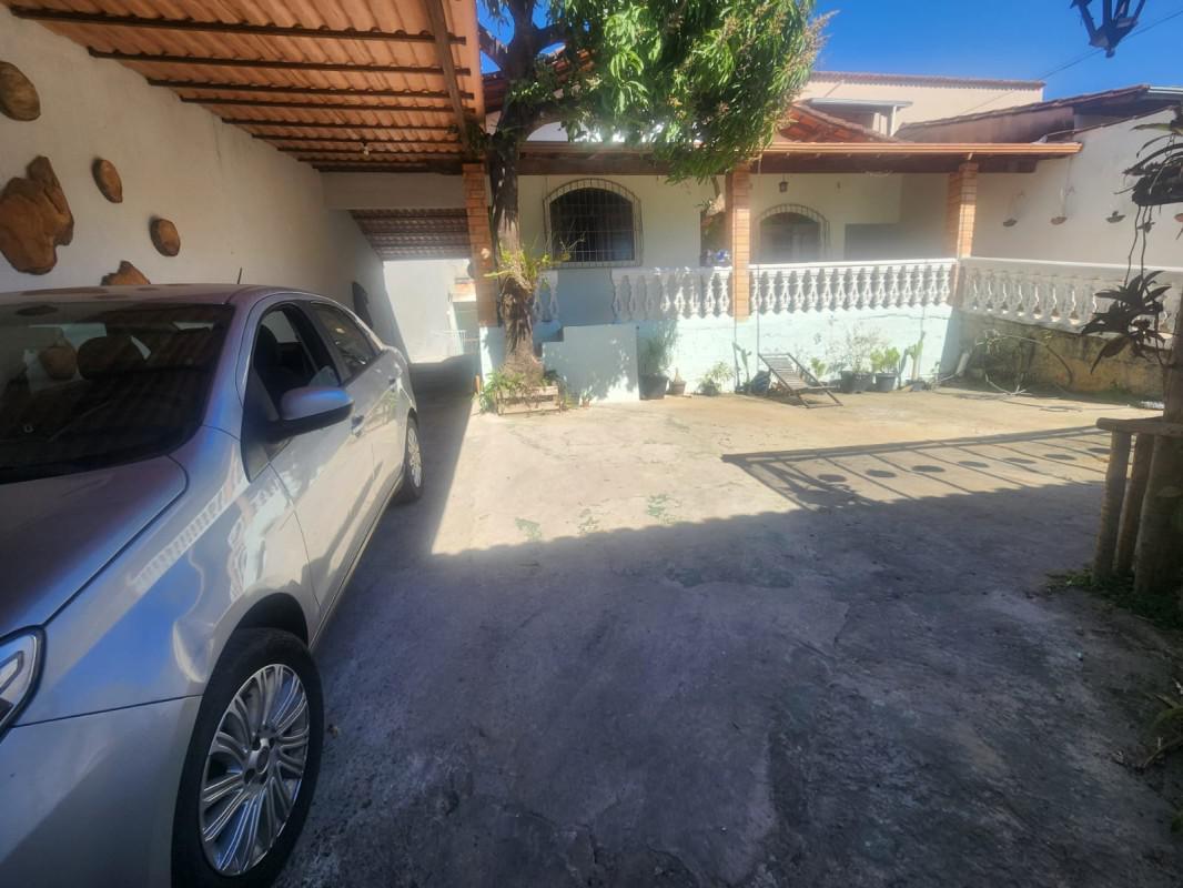 Casa, Coqueiros, 4 Quartos, 6 Vagas, 2 Suítes