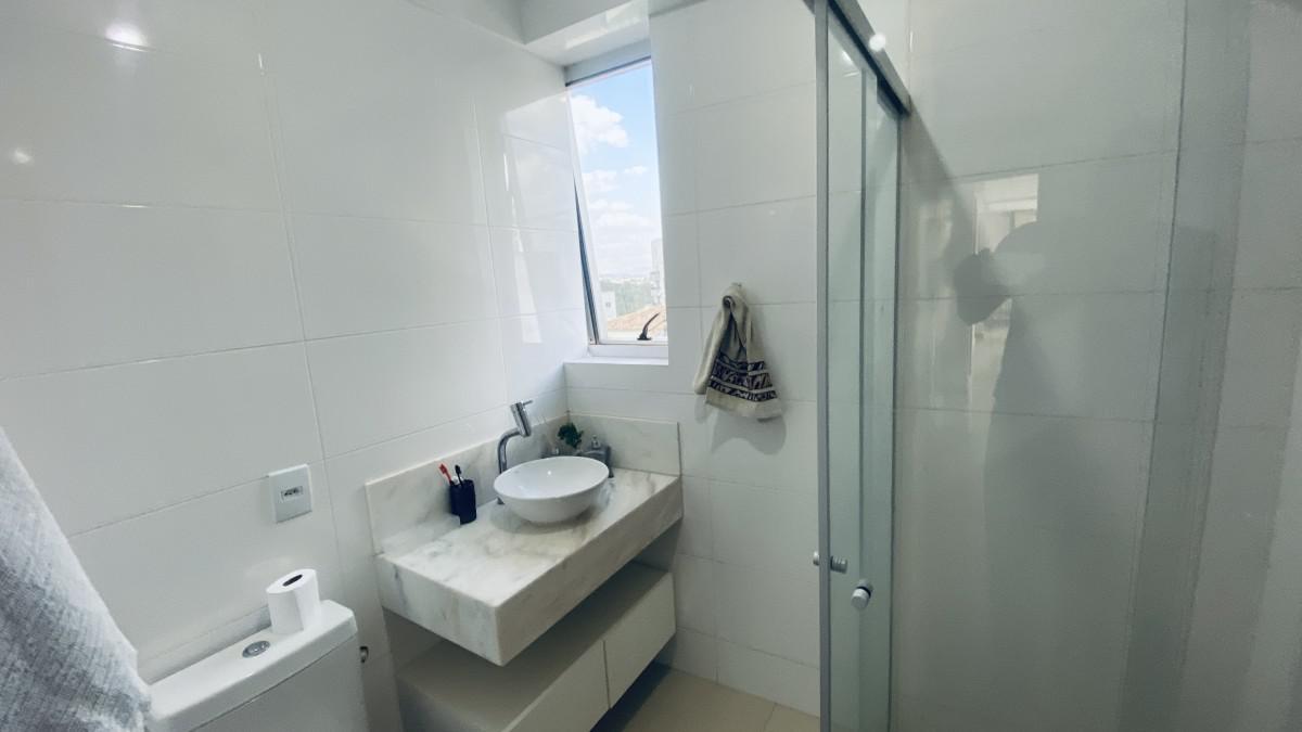 Cobertura, Cabral, 4 Quartos, 2 Vagas, 2 Suítes