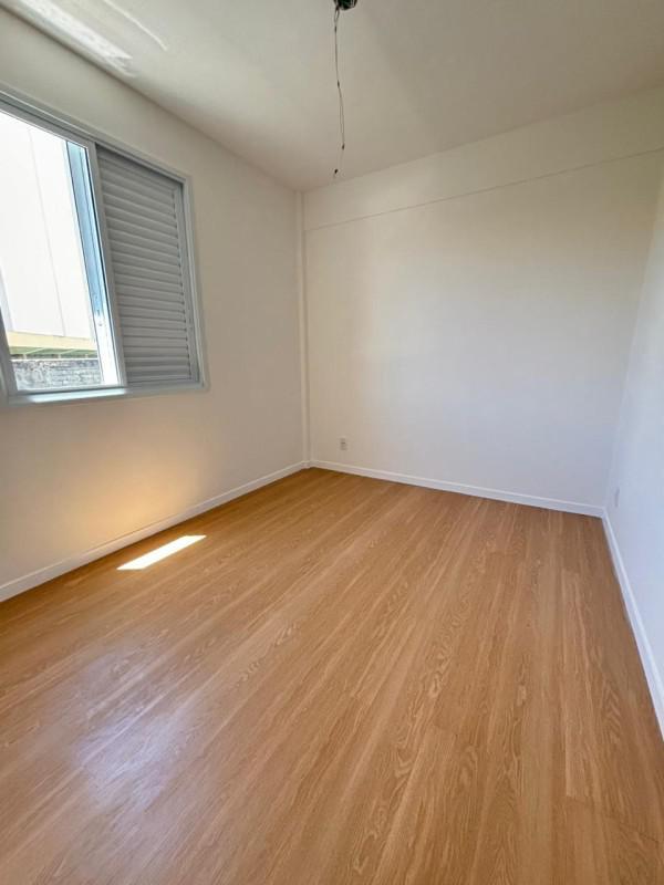 Apartamento, Sagrada Família, 3 Quartos, 2 Vagas, 1 Suíte
