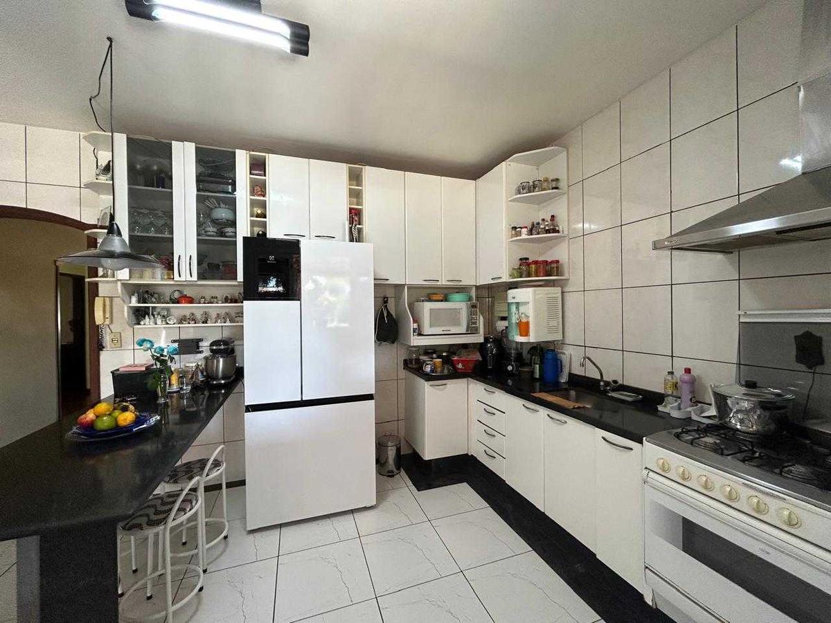 Casa, Canaã, 3 Quartos, 4 Vagas, 1 Suíte