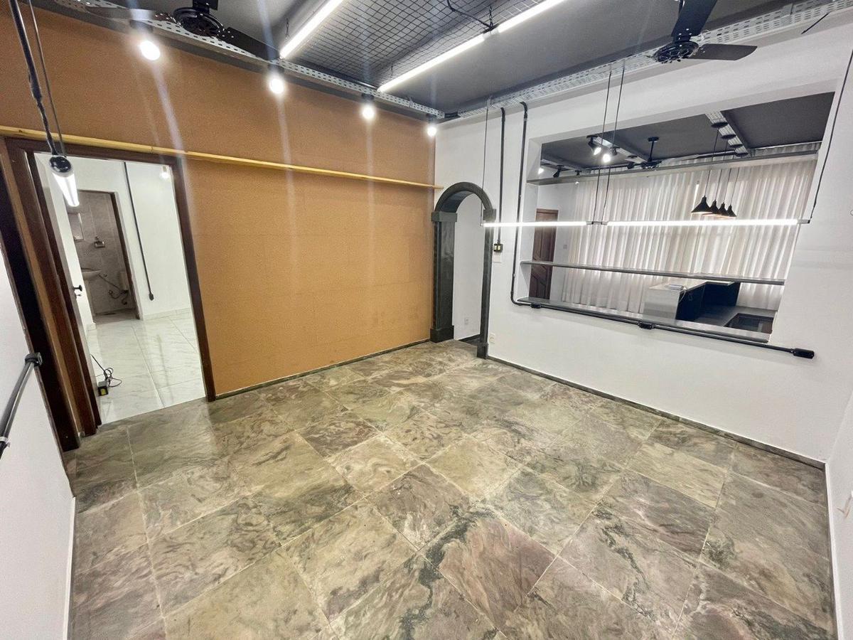 Casa Comercial, São José, 3 Quartos, 6 Vagas, 1 Suíte