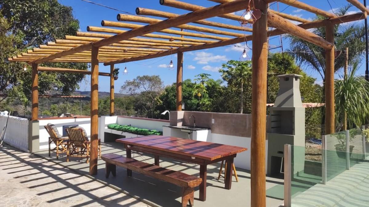 Fazenda, Novo Centro, 5 Quartos, 12 Vagas, 1 Suíte