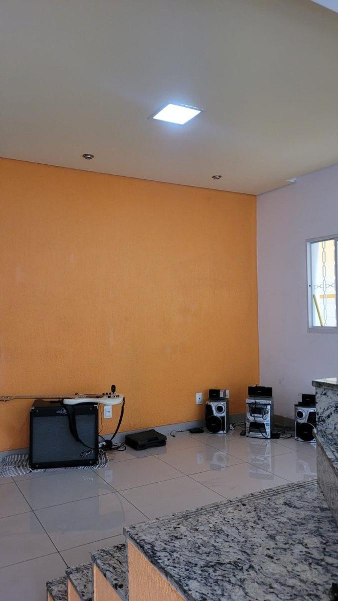 Casa, Piratininga (venda Nova), 2 Quartos, 2 Vagas, 1 Suíte