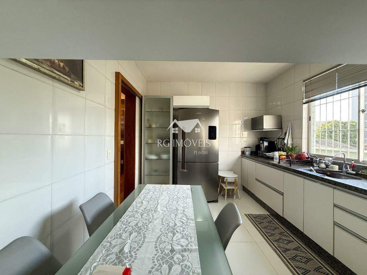 Apartamento, Barreiro, 3 Quartos, 2 Vagas, 1 Suíte