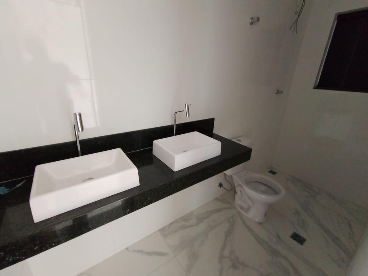 Casa, Jardim Leblon, 3 Quartos, 3 Vagas, 1 Suíte