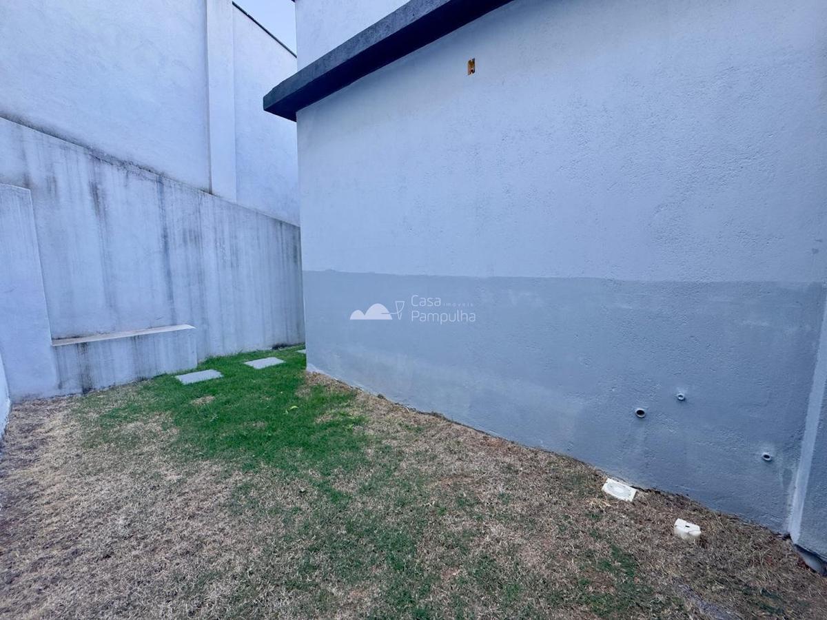 Casa, Trevo, 3 Quartos, 2 Vagas, 1 Suíte
