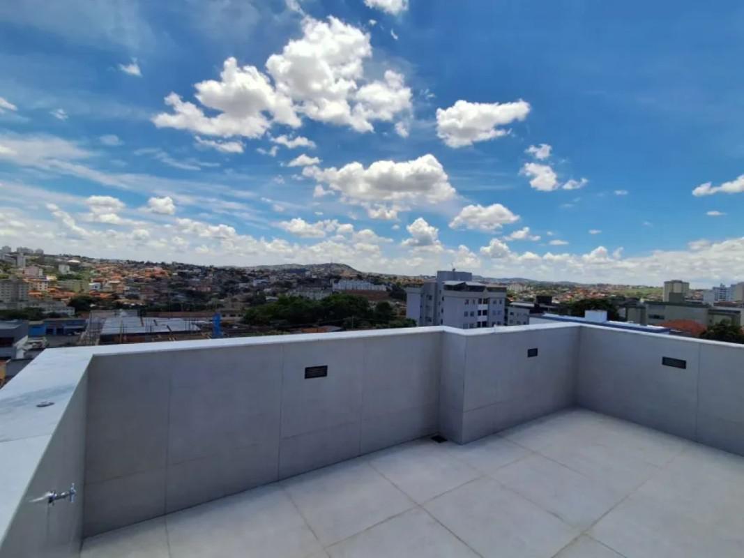 Cobertura, Planalto, 4 Quartos, 2 Vagas, 2 Suítes