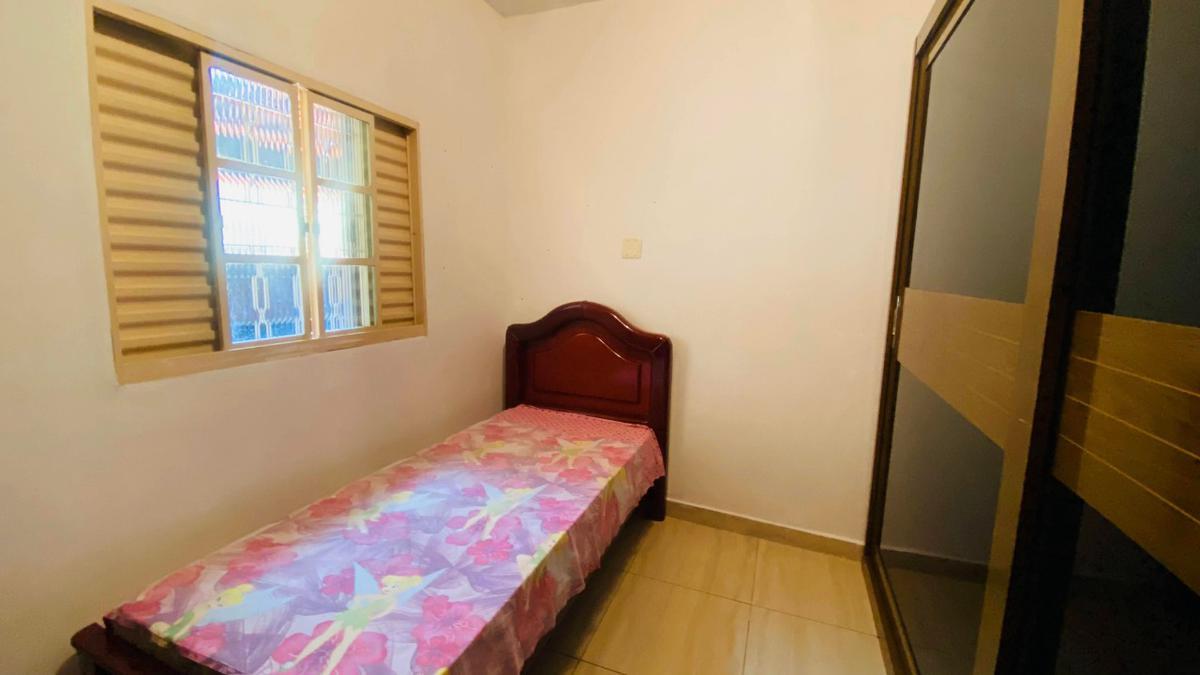 Casa, Santa Maria, 4 Quartos, 6 Vagas, 3 Suítes