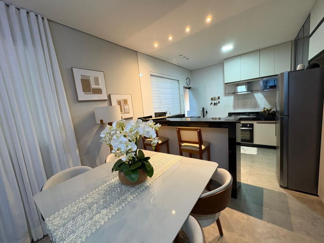 Casa, Masterville, 3 Quartos, 5 Vagas, 1 Suíte