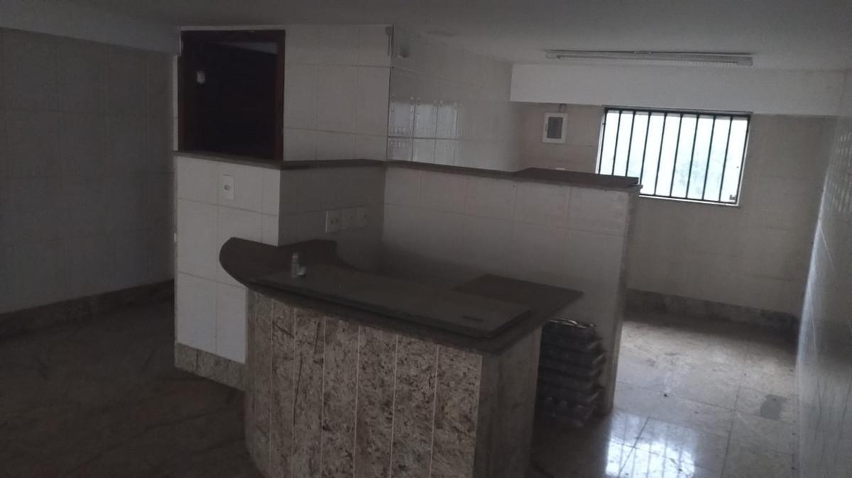 Andar, Centro, 0 Quarto, 0 Vaga