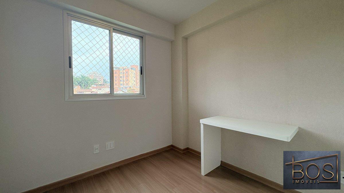 Apartamento, Sagrada Família, 3 Quartos, 2 Vagas, 1 Suíte