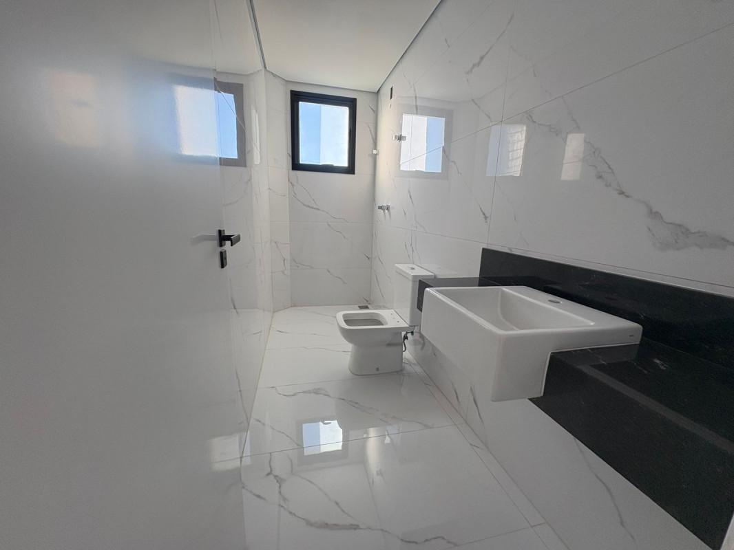 Apartamento, Santa Cruz Industrial, 3 Quartos, 2 Vagas, 1 Suíte
