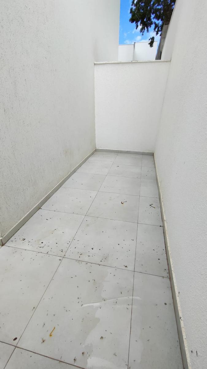 Casa, Vale das Orquídeas, 2 Quartos, 2 Vagas, 1 Suíte