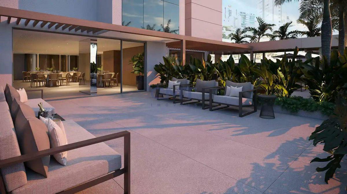 Cobertura, Funcionários, 4 Quartos, 5 Vagas, 4 Suítes