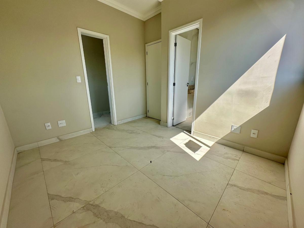 Cobertura, Itapoã, 2 Quartos, 2 Vagas, 1 Suíte